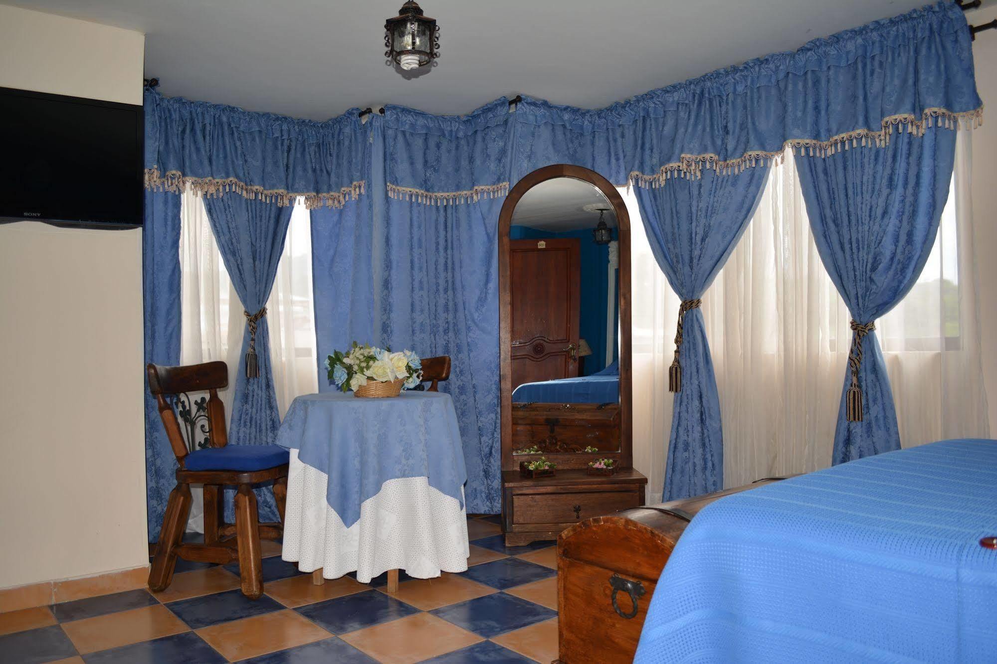 Hotel Casa Colonial Santa Rosa De Cabal Eksteriør bilde
