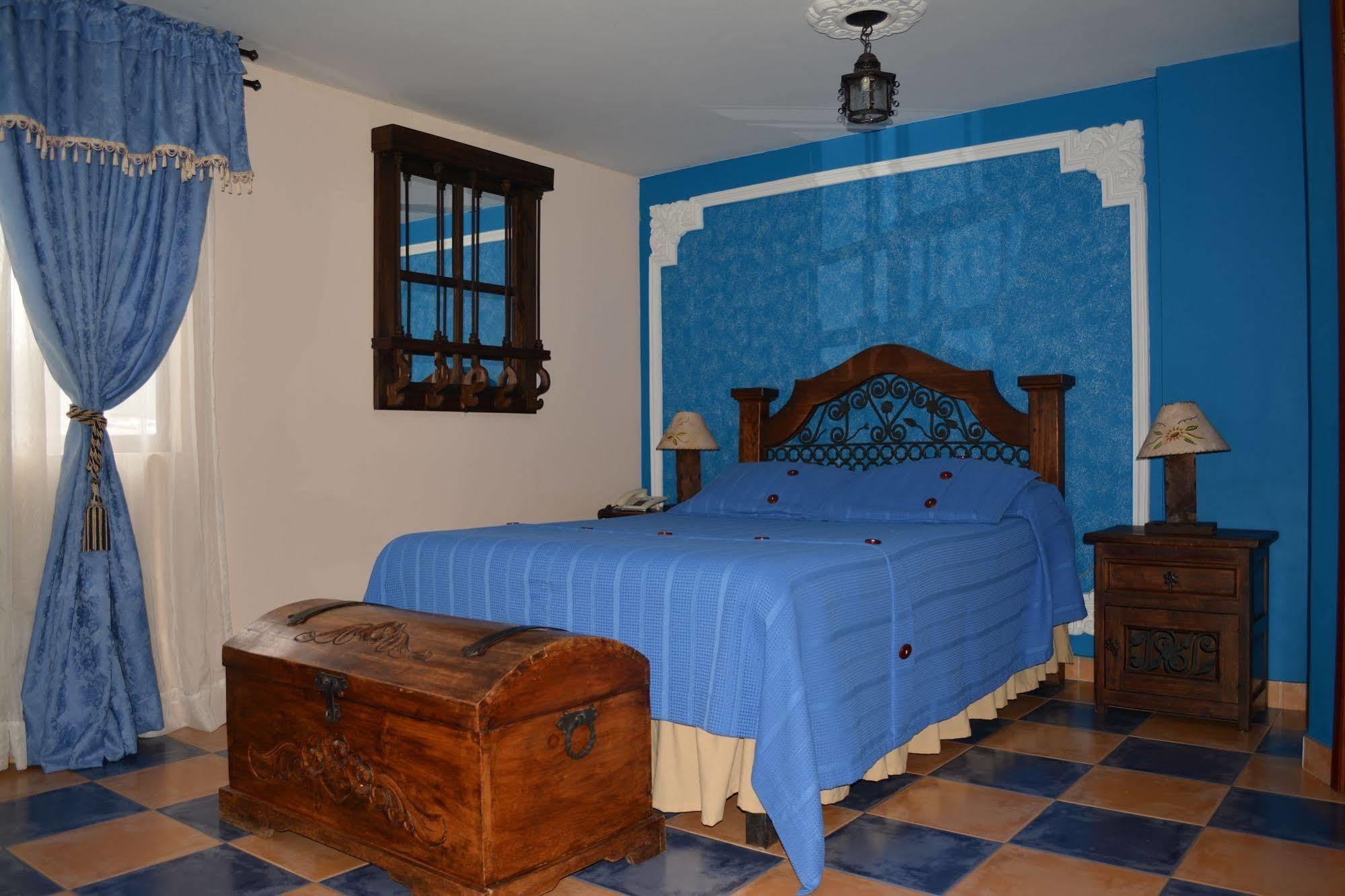 Hotel Casa Colonial Santa Rosa De Cabal Eksteriør bilde